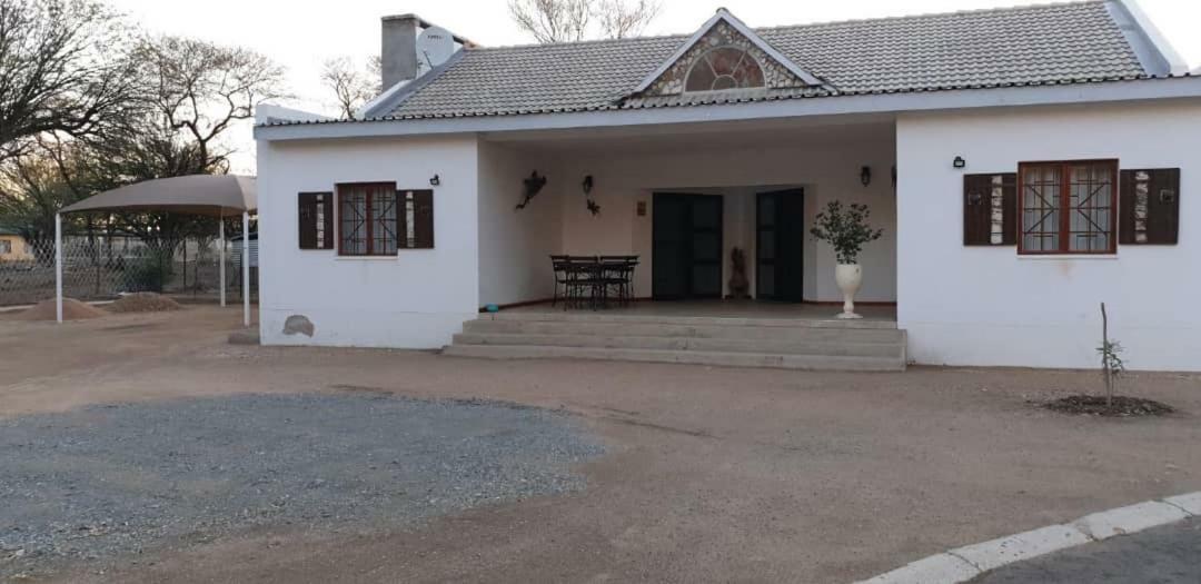 Nooitgedacht Self Catering Cc Apartment Okahandja Exterior photo